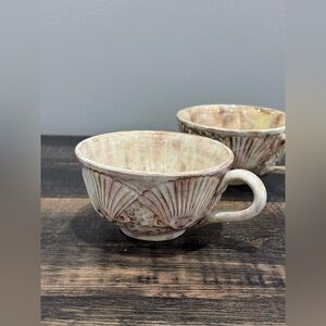 Vintage Italian Peasant Village Scallop Shell Ocean Majolica Tea Cup, Set of 3